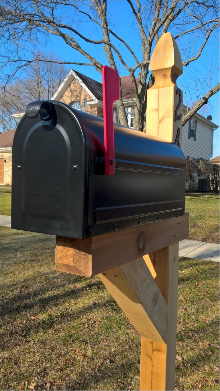 French Gothic Cedar Mailbox and Post Combination - Mailbox Fast ...